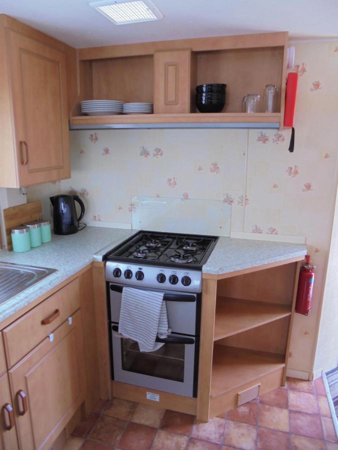 Golden Sands: Mirage Iiii:- 6 Berth, Access To The Beach 잉골드멜스 외부 사진