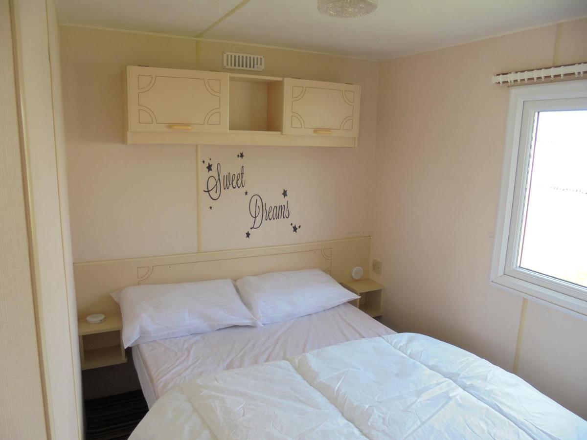 Golden Sands: Mirage Iiii:- 6 Berth, Access To The Beach 잉골드멜스 외부 사진