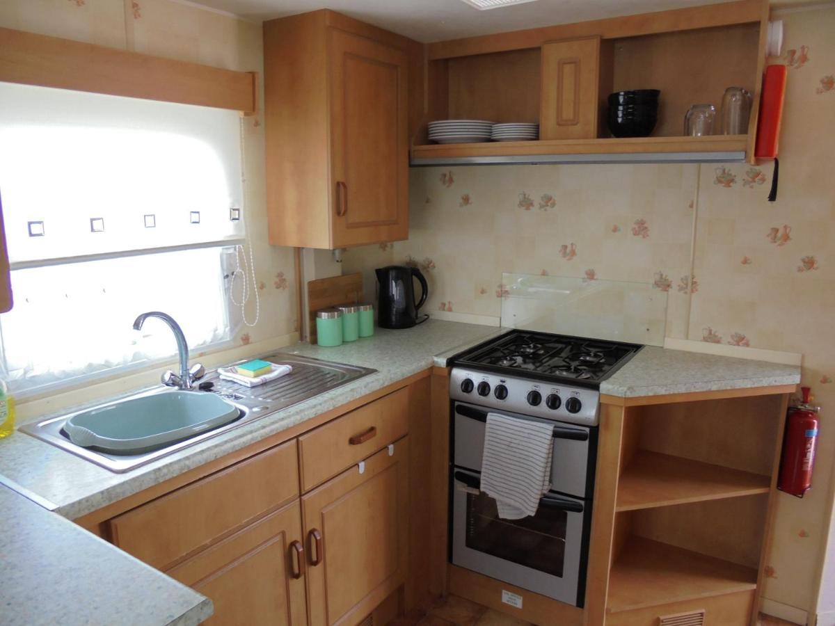 Golden Sands: Mirage Iiii:- 6 Berth, Access To The Beach 잉골드멜스 외부 사진