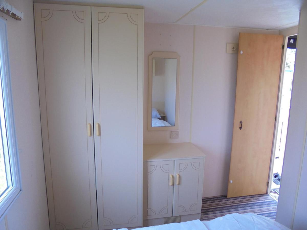 Golden Sands: Mirage Iiii:- 6 Berth, Access To The Beach 잉골드멜스 외부 사진