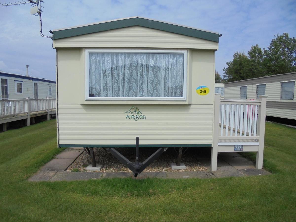 Golden Sands: Mirage Iiii:- 6 Berth, Access To The Beach 잉골드멜스 외부 사진