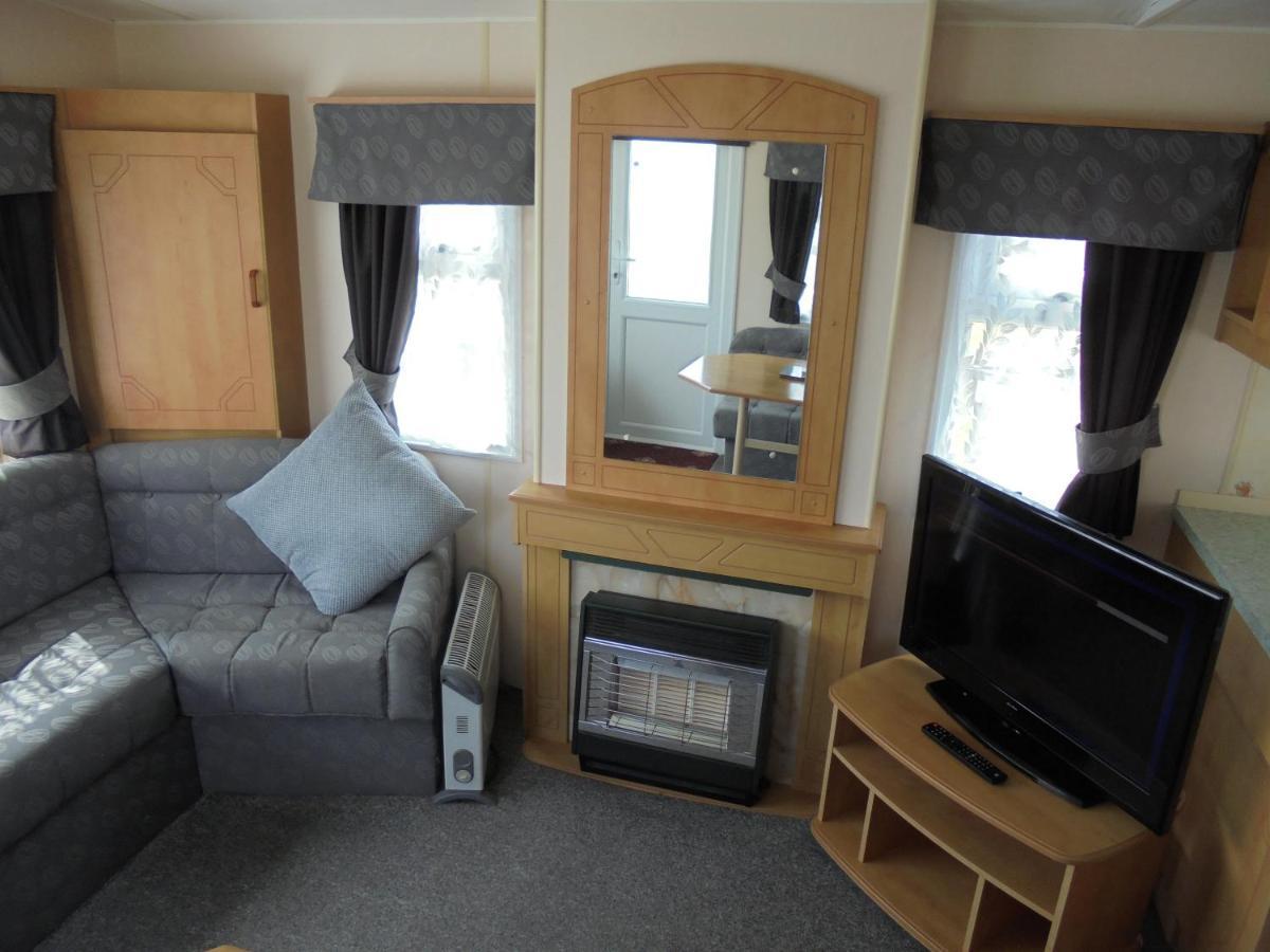Golden Sands: Mirage Iiii:- 6 Berth, Access To The Beach 잉골드멜스 외부 사진